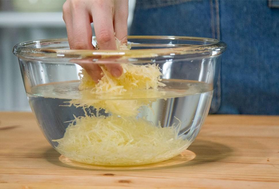 Tôm mà đem chiên kiểu này ăn cơm cũng ngon mà ăn tiệc lại càng chuẩn - Ảnh 1 Tôm mà đem chiên kiểu này ăn cơm cũng ngon mà ăn tiệc lại càng chuẩn - Ảnh 1